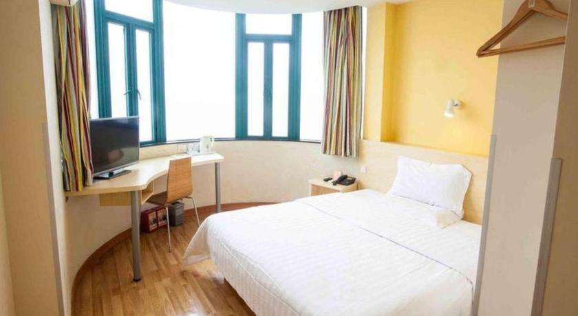 7 Days Inn Shanghai Minhang Dongchuan Road Jiaotong University Екстериор снимка